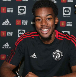 Manchester United contract extension for Elanga